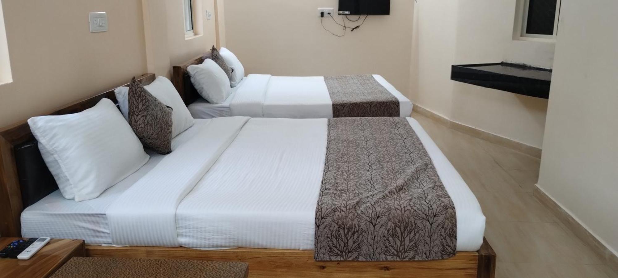 Hotel Vip Prime ปูรี ภายนอก รูปภาพ
