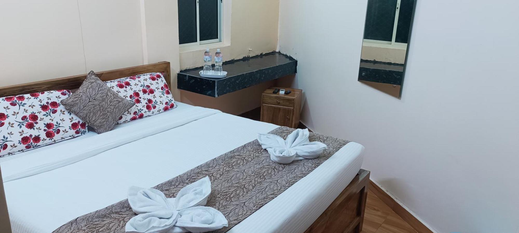Hotel Vip Prime ปูรี ภายนอก รูปภาพ