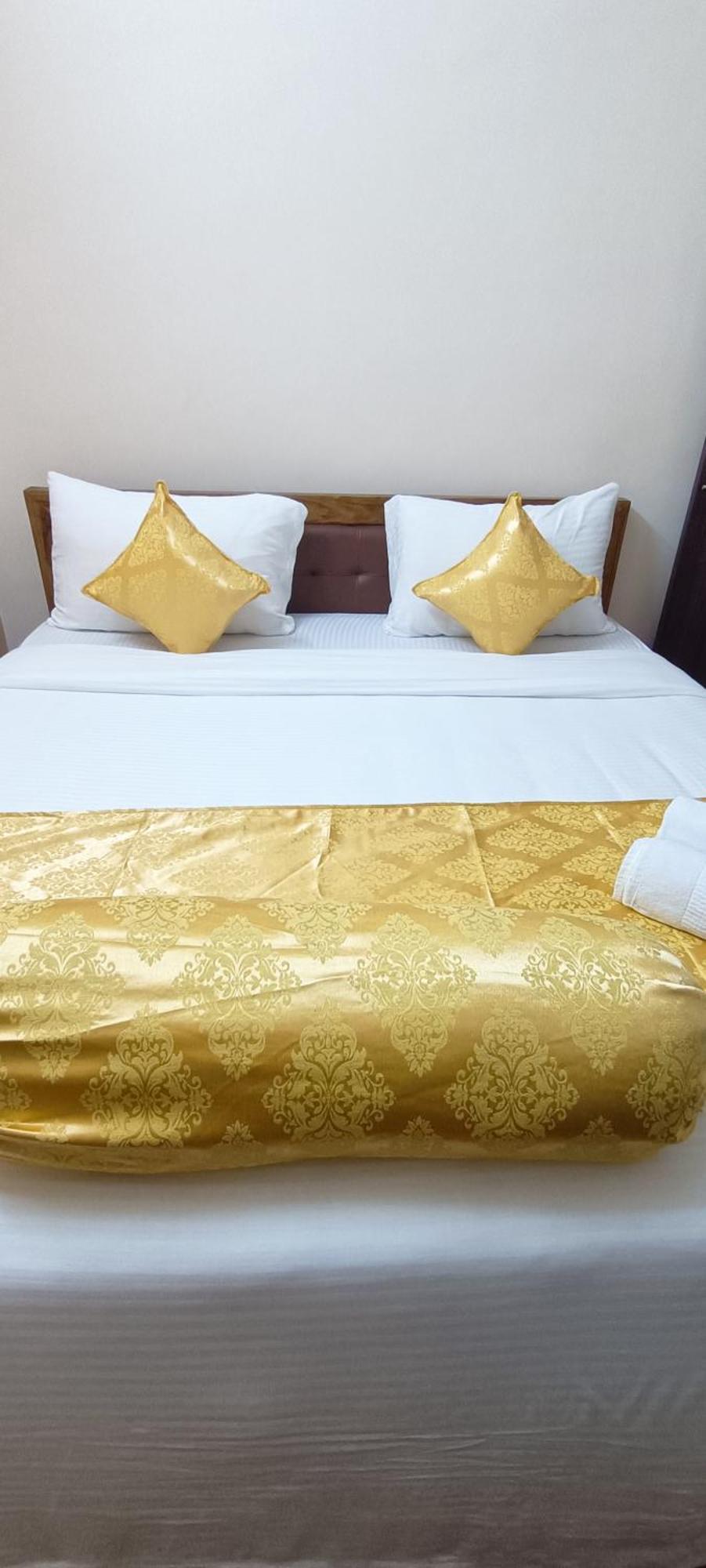 Hotel Vip Prime ปูรี ภายนอก รูปภาพ